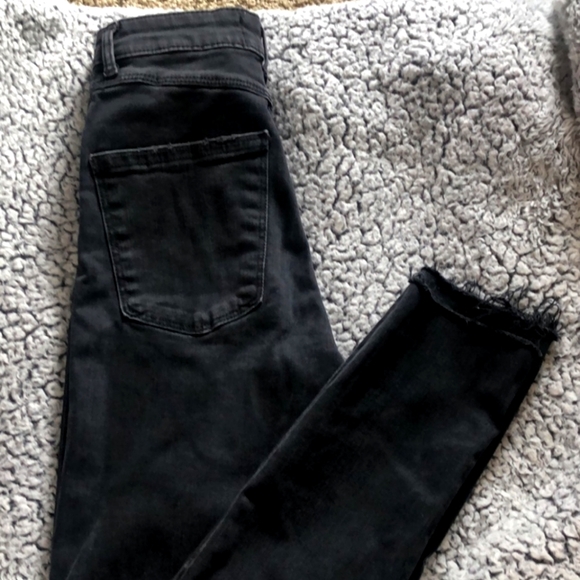 💰3/$30ZARA Skinny Jeans - Picture 9 of 9